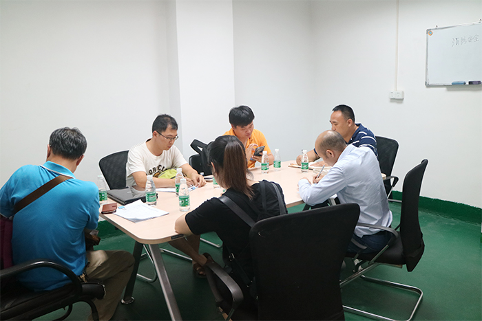 廣石化工程項目技術人（rén）員來廠測（cè）驗